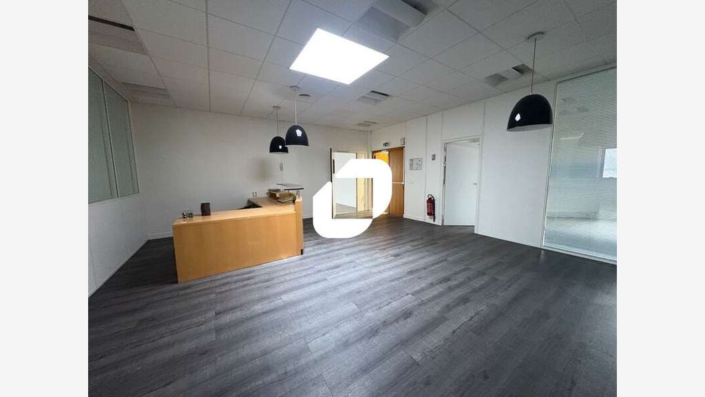 A louer Bureaux 505m² Jouy en josas