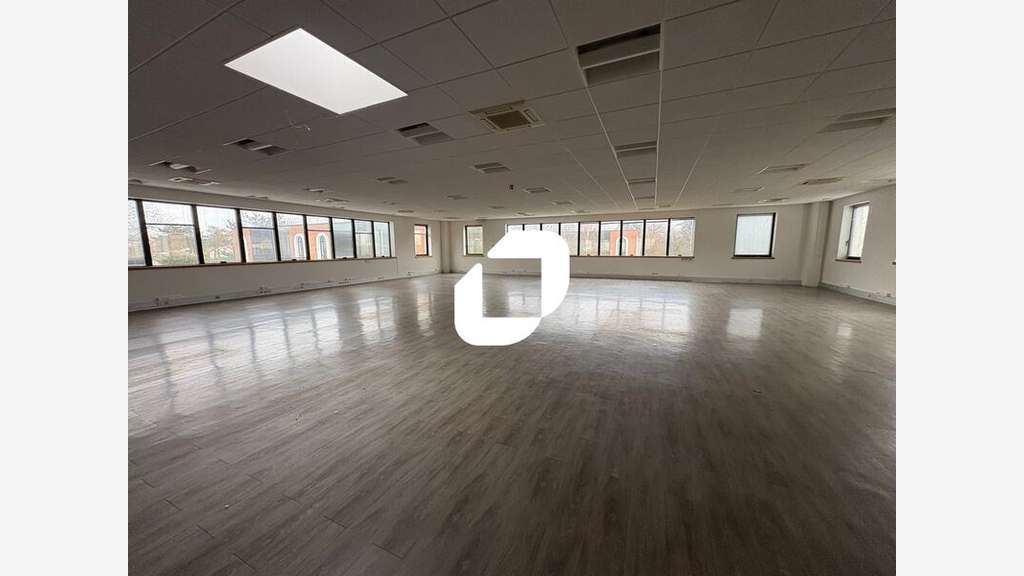 A louer Bureaux 199m² Jouy en josas