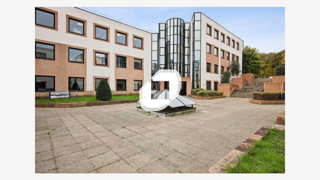 A louer Bureaux 217m² Jouy en josas