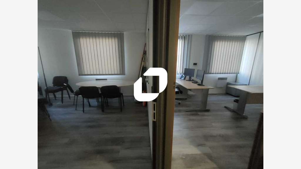 A louer Bureaux 169m² Jouy en josas