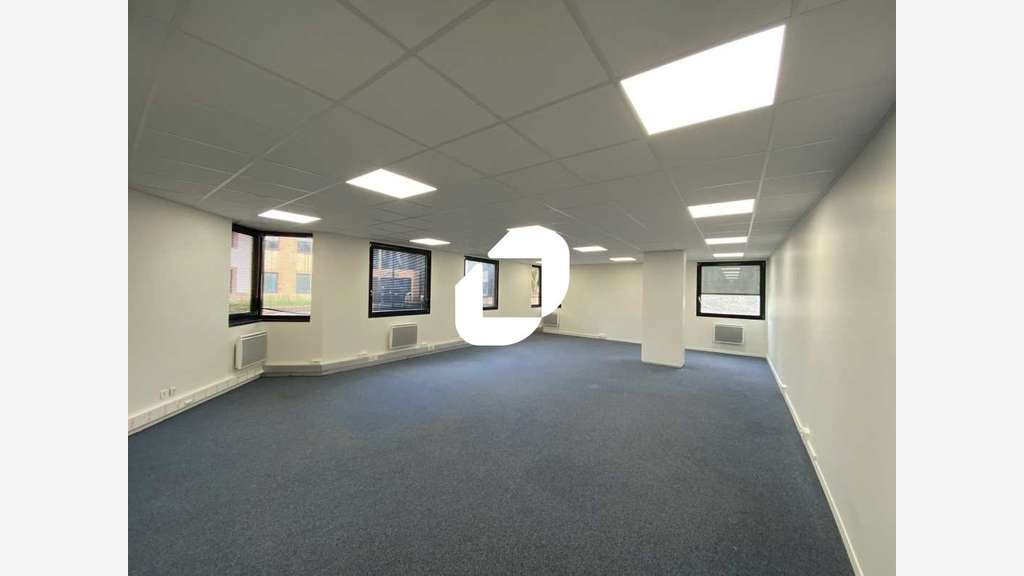 A louer Bureaux 200m² Jouy en josas