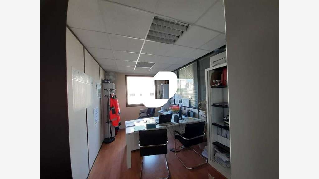 A louer Bureaux 80m² Jouy en josas