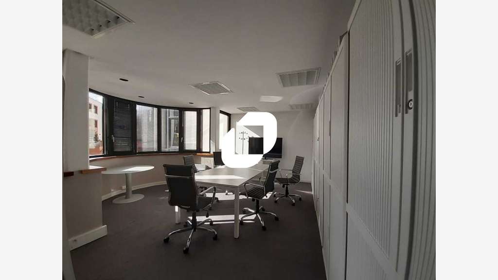 A louer Bureaux 80m² Jouy en josas