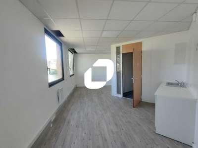 A louer Bureaux 240m² Jouy en josas