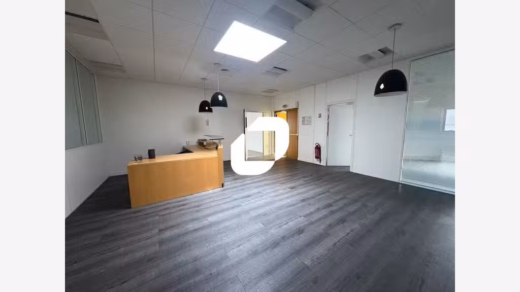 A louer Bureaux 505m² Jouy en josas