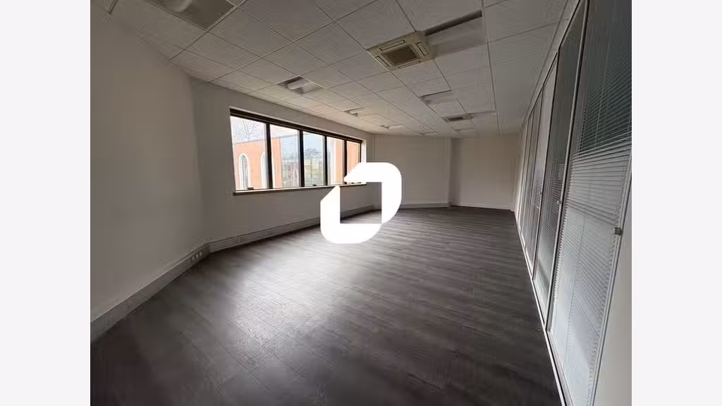 A louer Bureaux 505m² Jouy en josas