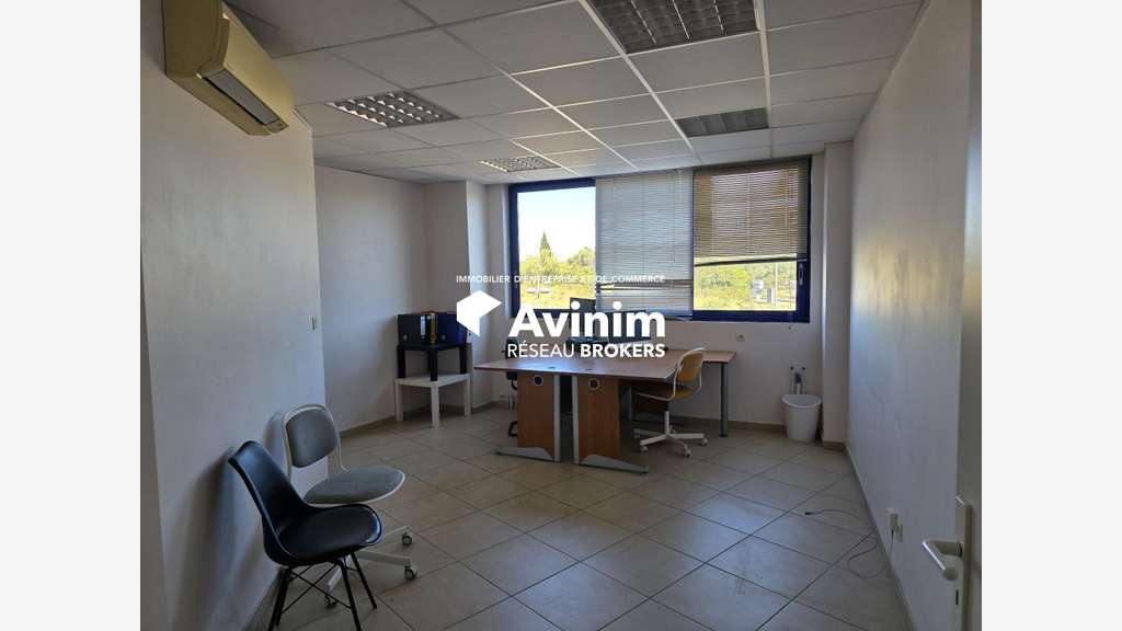 Bureau 35m² R+1 à louer à Juvignac