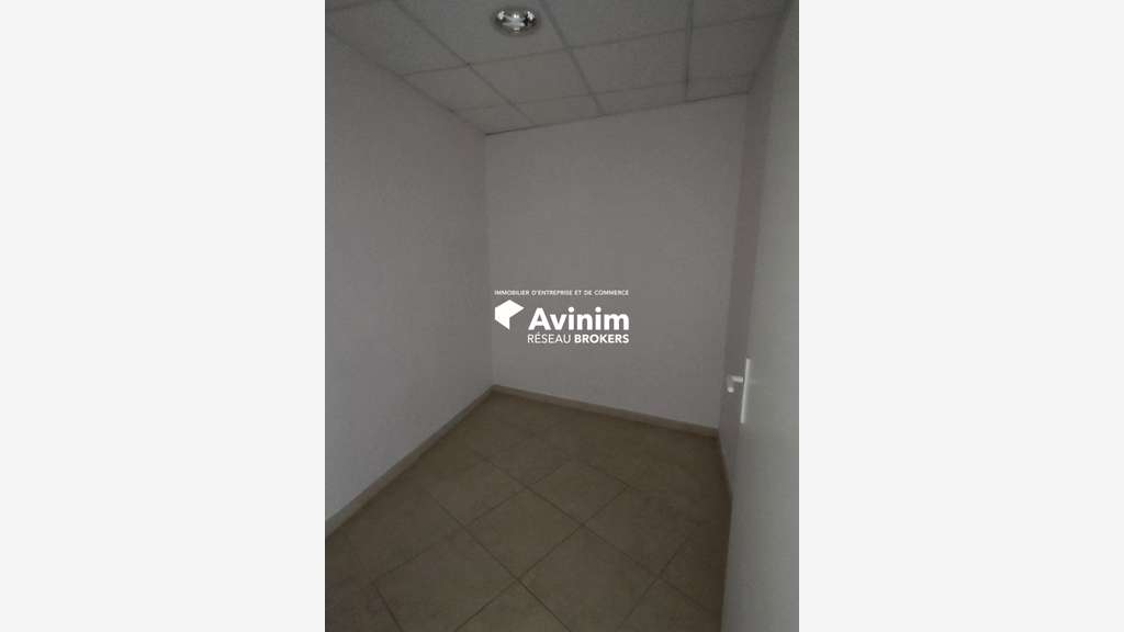 Bureau 35m² R+1 à louer à Juvignac