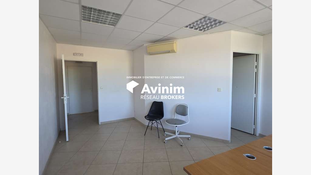 Bureau 35m² R+1 à louer à Juvignac