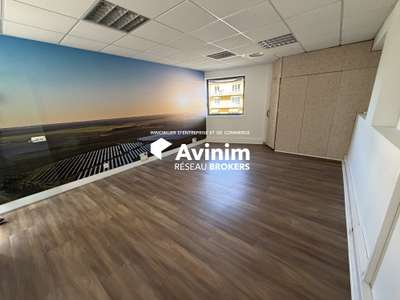 À louer bureaux rénovés de 186m² à L'Isle-Jourdain