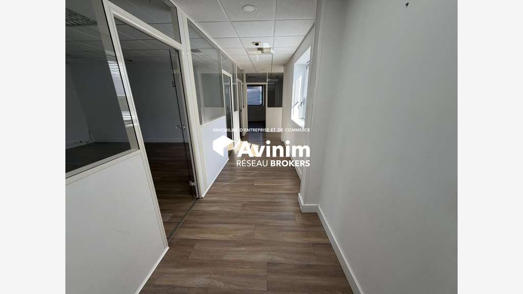 À louer bureaux rénovés de 186m² à L'Isle-Jourdain