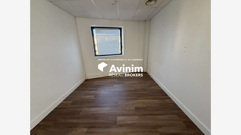 À louer bureaux rénovés de 186m² à L'Isle-Jourdain