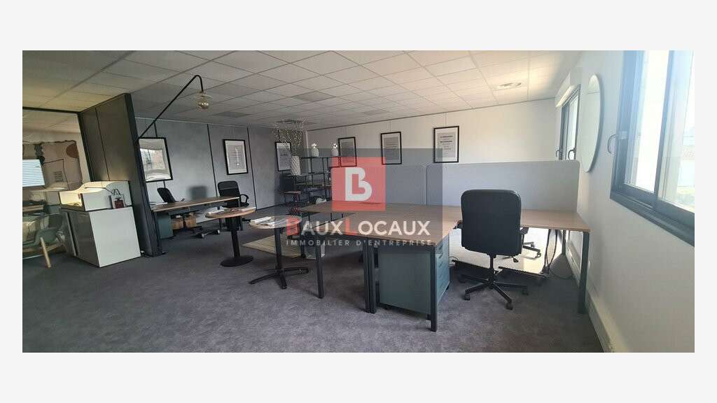Immeuble de bureaux à louer à L'Isle-sur-la-Sorgue