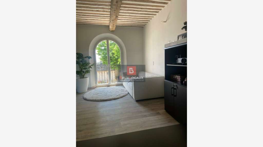 A louer local pro 183m² lumineux Isle-sur-Sorgue