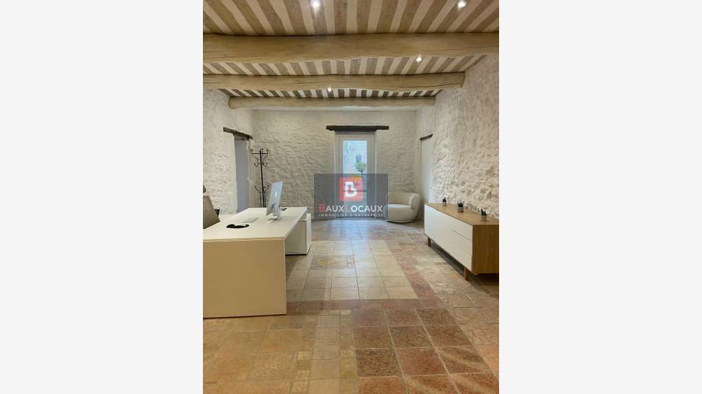 A louer local pro 183m² lumineux Isle-sur-Sorgue