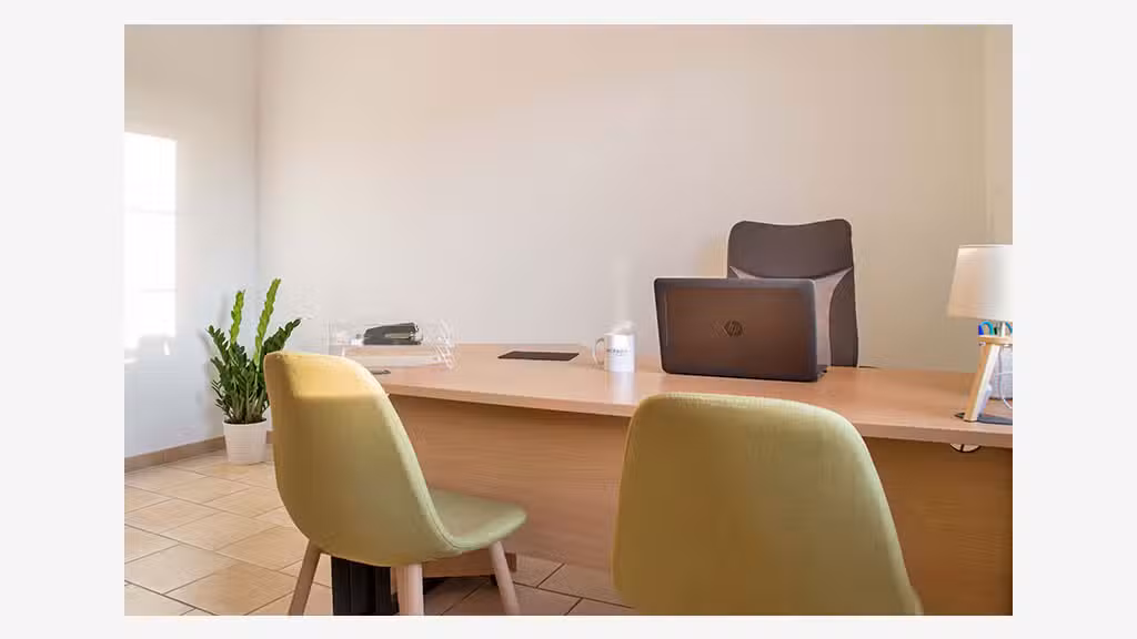 À louer – bureaux non divisibles de 12 m² à L'Is