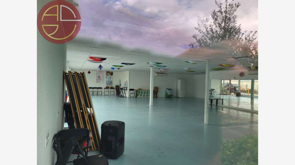 A louer local commercial lumineux 212m² à L'Union