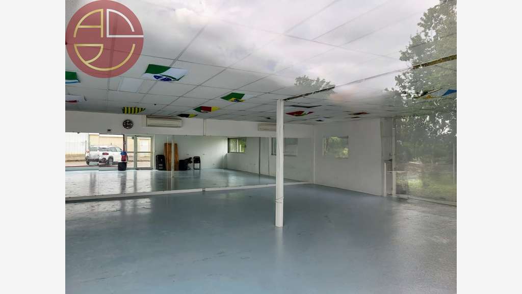 A louer local commercial lumineux 212m² à L'Union