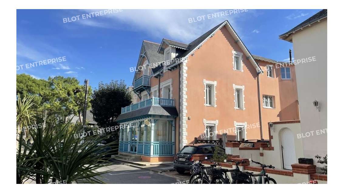 A louer bureaux 88m² belle visibilité à La Baule