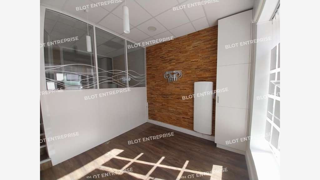 A louer bureaux 57m² à La Baule proche Gare