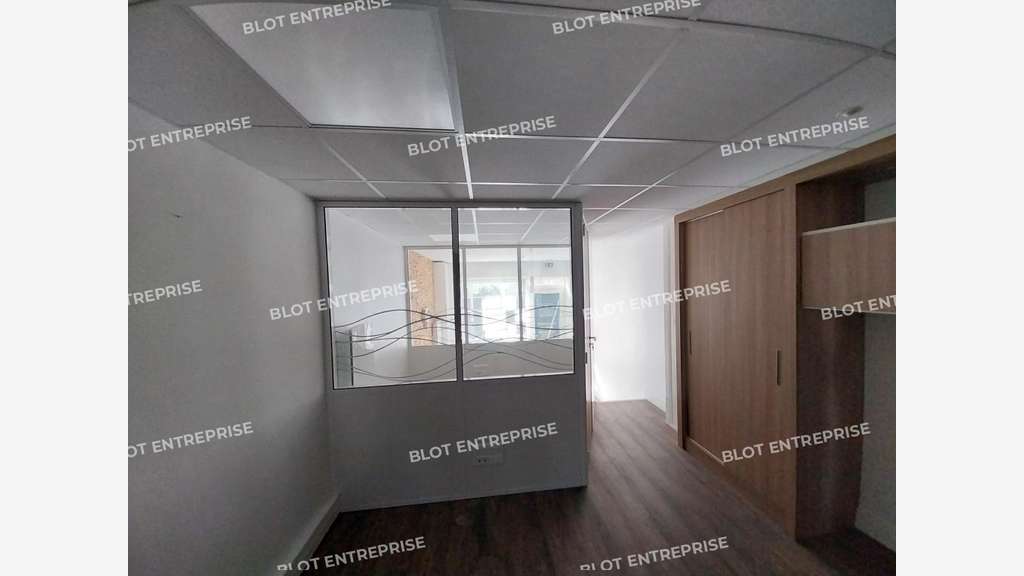 A louer bureaux 57m² à La Baule proche Gare