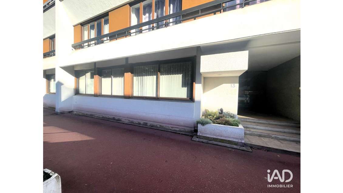 Bureau à La Celle-Saint-Cloud