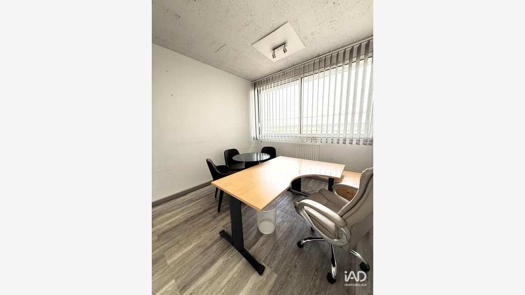 Bureau à La Celle-Saint-Cloud
