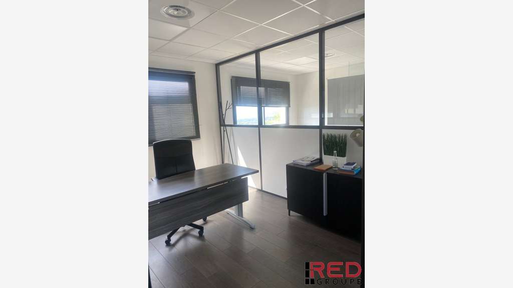 Location bureaux 200m² R+2 à La Ciotat