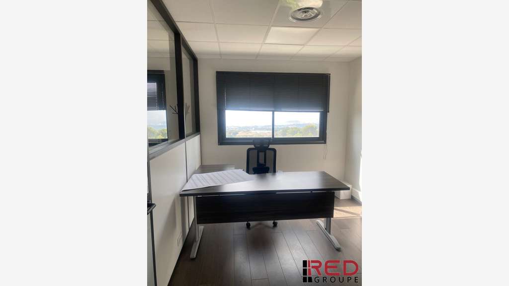 Location bureaux 200m² R+2 à La Ciotat