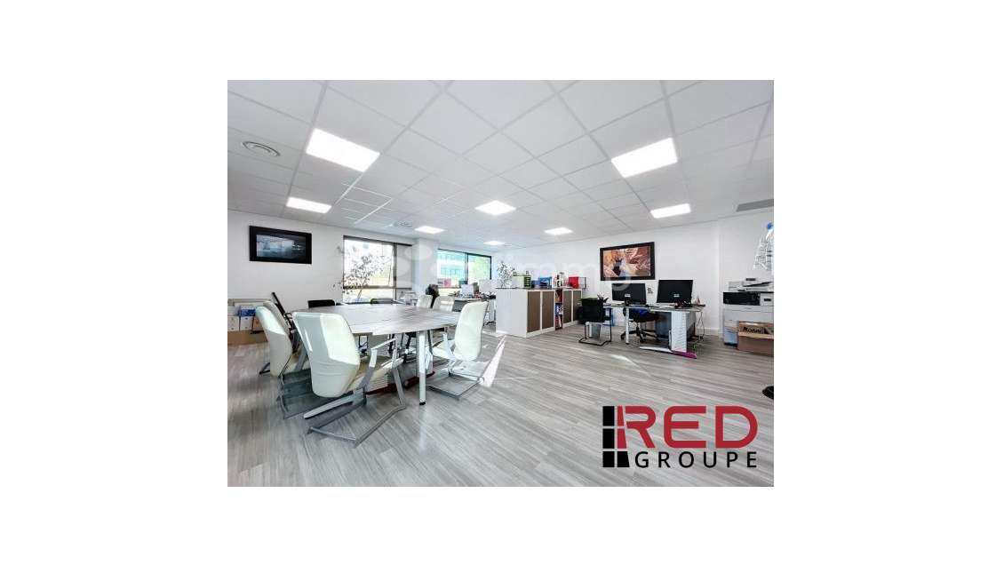 Location bureaux 96m² R+1 à La Ciotat