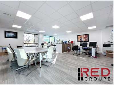 Location bureaux 96m² R+1 à La Ciotat