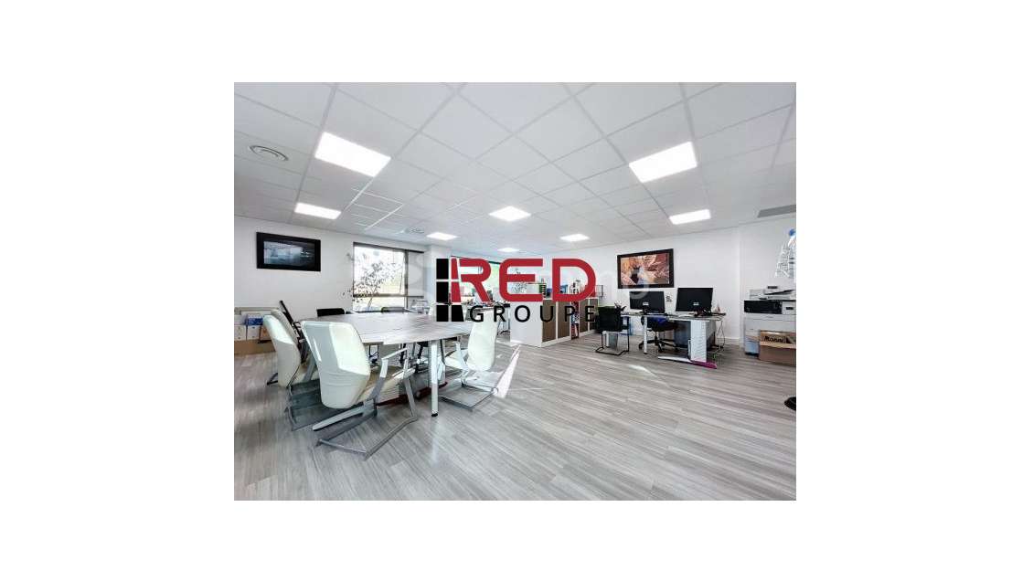 Location bureaux 96m² R+1 à La Ciotat