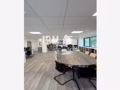 A louer bureaux 96m² zone Athélia à La Ciotat