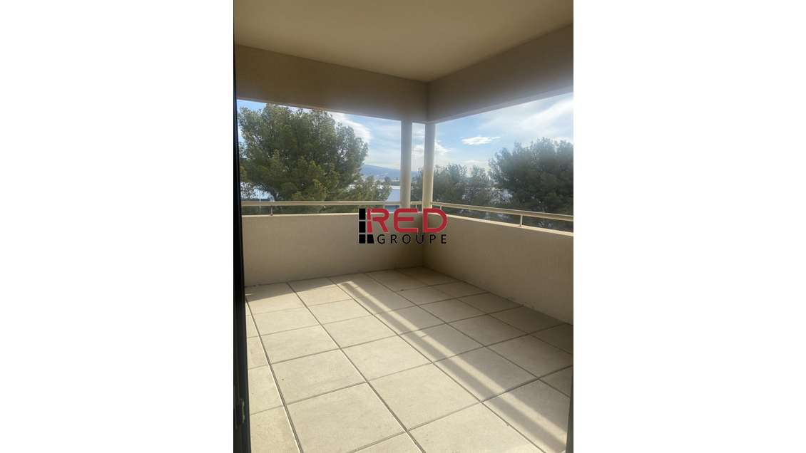 Location bureaux  207m² au 3ème étage à La Ciotat