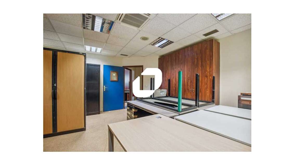 A louer Bureaux 300m² La courneuve
