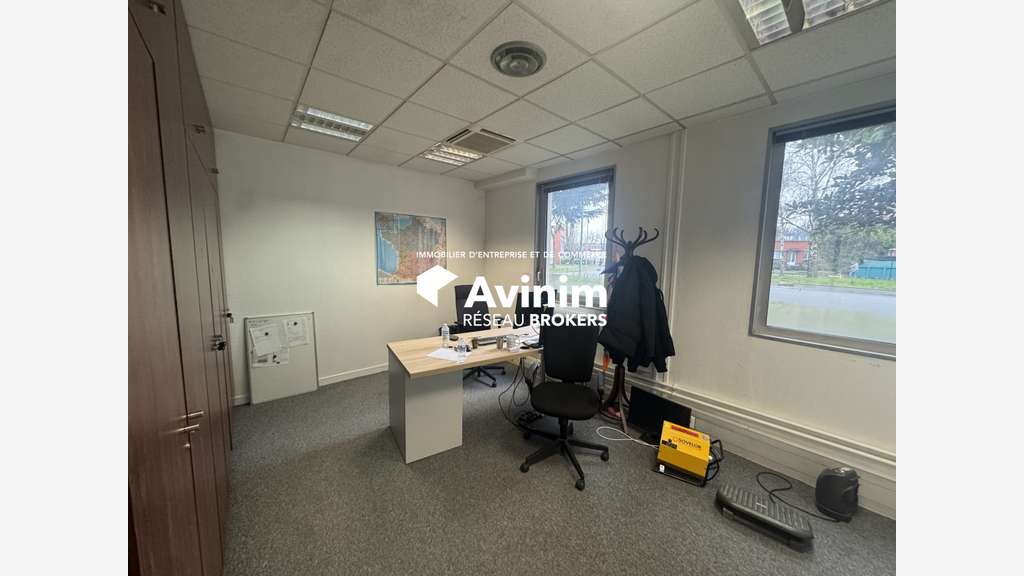 A louer bureaux ERP  220m² RDC La Courneuve