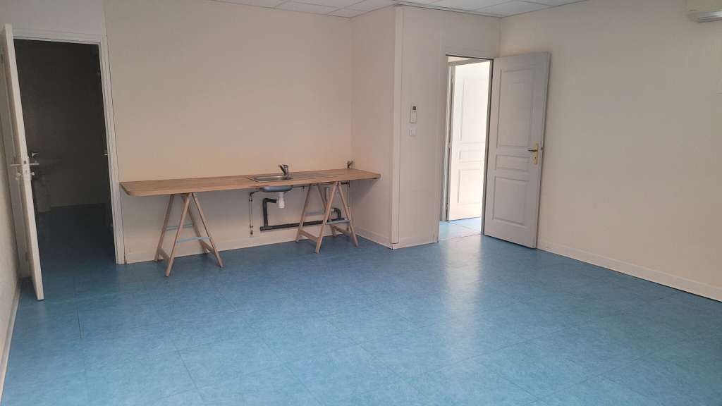Loue espace de bureaux 210m² Hyères Saint-Gervais