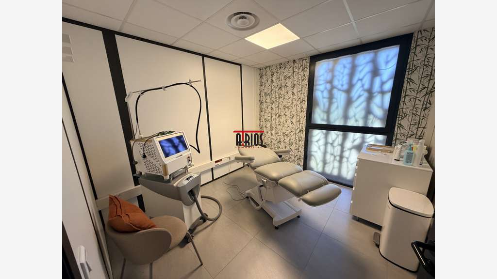 A louer bureaux de 250m² à la Moutonne