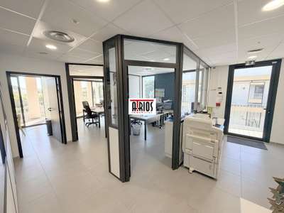 A louer bureaux de 250m² à la Moutonne