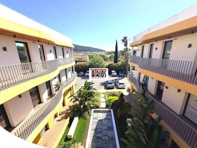A louer bureaux de 250m² à la Moutonne