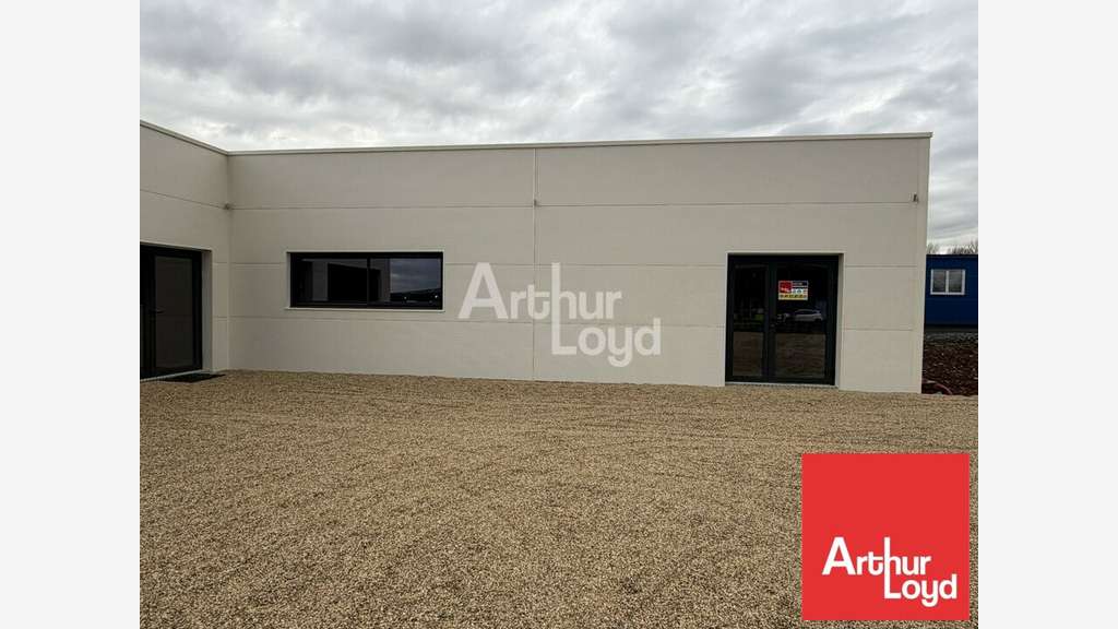 A louer bureaux 100m² La Crèche zone sécurisée