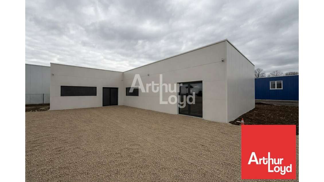 A louer bureaux 100m² La Crèche zone sécurisée