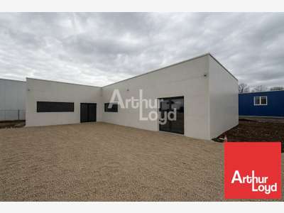 A louer bureaux 100m² La Crèche zone sécurisée