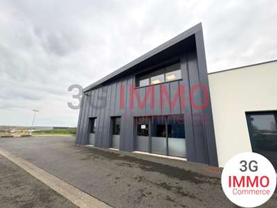 A louer bureaux 115m² avec parking à La Crèche