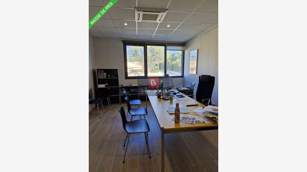 A louer bureaux 152m² haut de gamme à La Fare