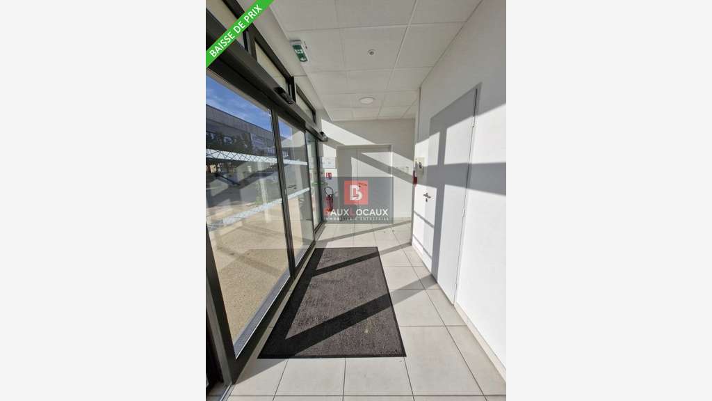 A louer bureaux 152m² haut de gamme à La Fare