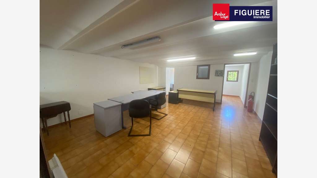 Bureaux 100m² à louer La Fare-les-Oliviers centre