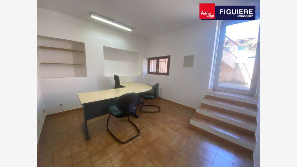 Bureaux 100m² à louer La Fare-les-Oliviers centre