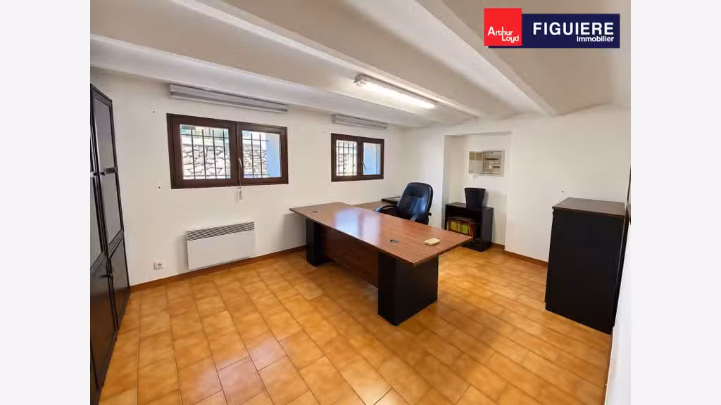 Bureaux 100m² à louer La Fare-les-Oliviers centre
