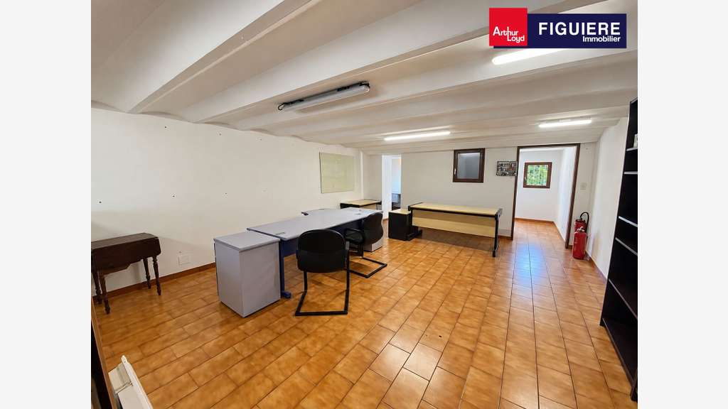 Bureaux 100m² à louer La Fare-les-Oliviers centre
